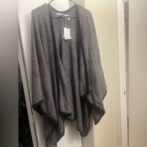 Barefoot dreams shawl